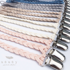 Portachupetes Trenzas - Nanay «Handmade with care»