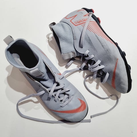 Botines bota Nike Mercurial T.35,5europ