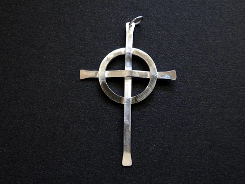 D007D Crucifixo de Prata Celta
