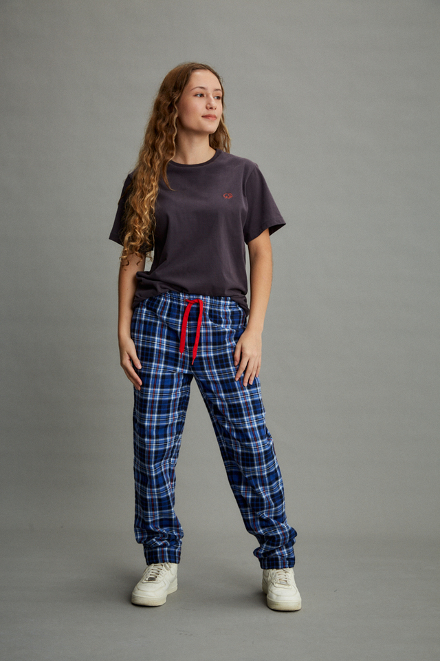 Explorá nuestra colección de pantalones escocéses para adolescentes