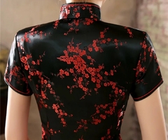 Vestido Longo Com Estampa De Flor De Cerejeira - Preto - Kimonos Liberdade
