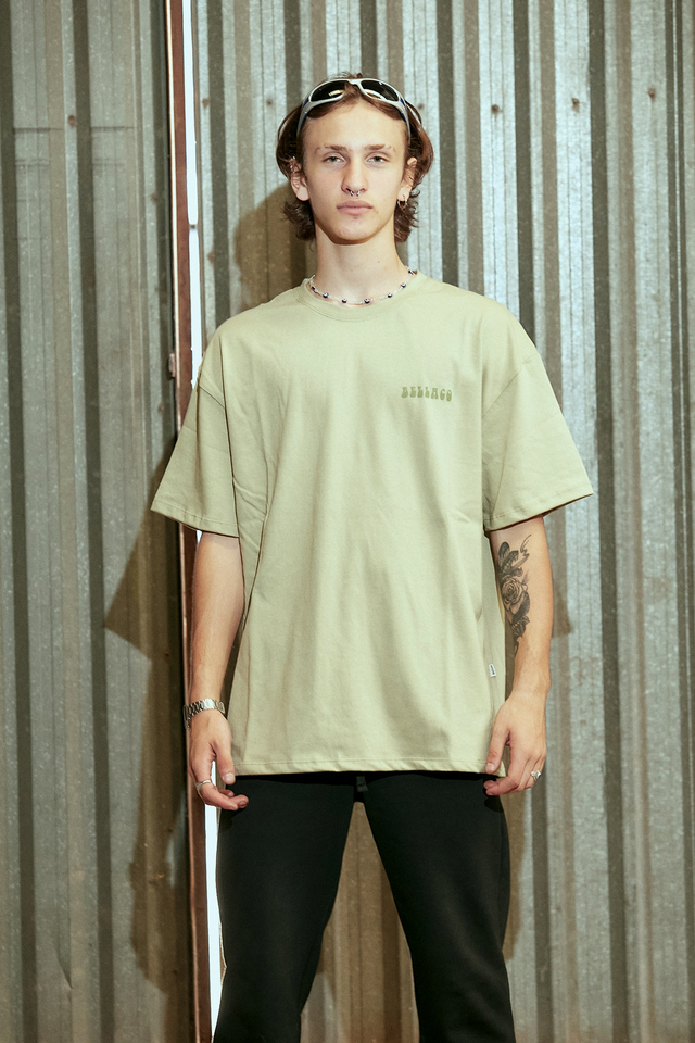 Remera oversize Our planet - Bellaco Adventure