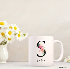 Tazas- Inicial floral + nombre personalizada