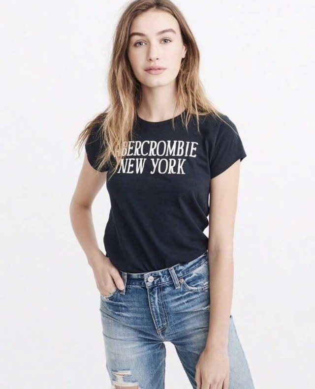 Remera abercrombie blanca sales