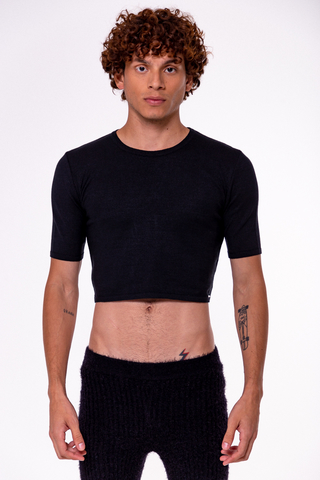 T-SHIRT BÁSICA CROPPED | PRETA