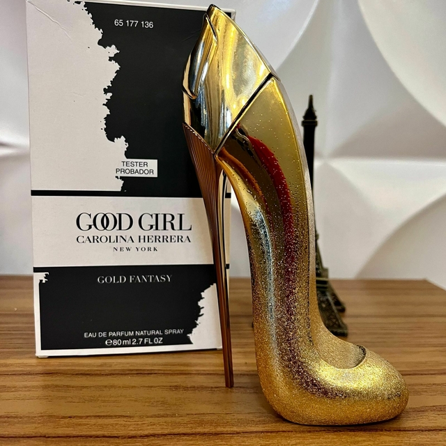 Good Girl Gold Fantasy Carolina Herrera perfume - a novo