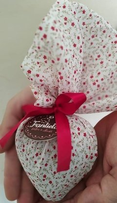 Coração de Chocolate com Bombons na internet