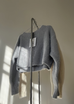 Sweater Fluffy Crop - tienda online