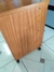 Imagem do mesa de canto de madeira com 1 gaveta marca  cicopal seminovo retro