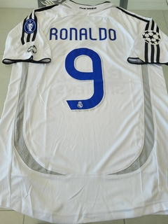 Camiseta Adidas Real Madrid retro titular #9 Ronaldo 2006