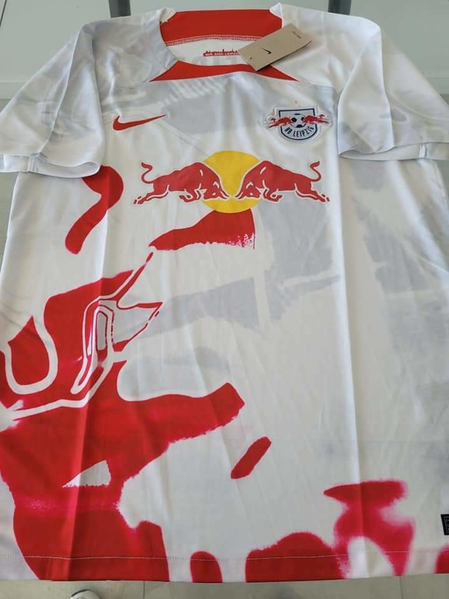 Camiseta red bull leipzig 2021 hotsell