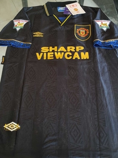 Camiseta Umbro Manchester United Retro Negra Cantona #7 1993 1995 - Roda Indumentaria