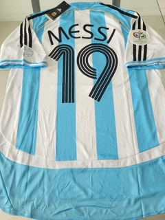 Camiseta adidas Retro Argentina Titular Messi #19 2006 - Roda Indumentaria