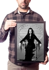 Quadro Mortícia Addams Carolyn Jones Foto Poster Moldurado