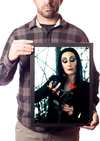 Quadro Anjelica Huston Mortícia Addams Foto Poster Moldurado