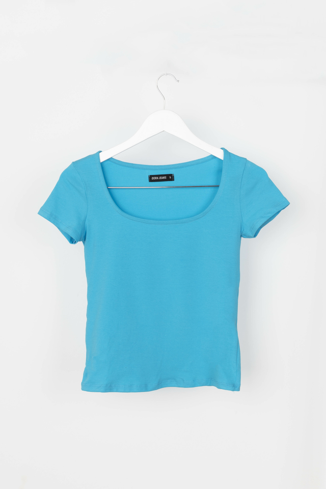 1213 REMERA ESCOTE CUADRADO ALG. ELAST Bora Jeans