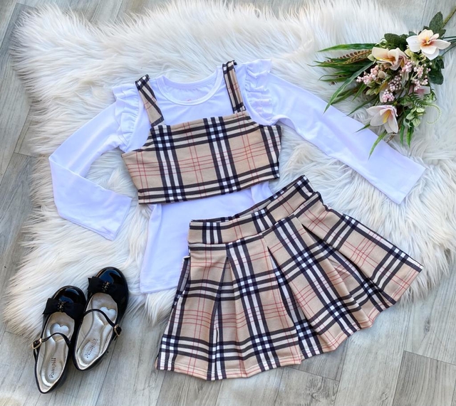 Conjunto 3 Peças, Casaco Pelo, Blusa e Shorts Saia Xadrez - Cor