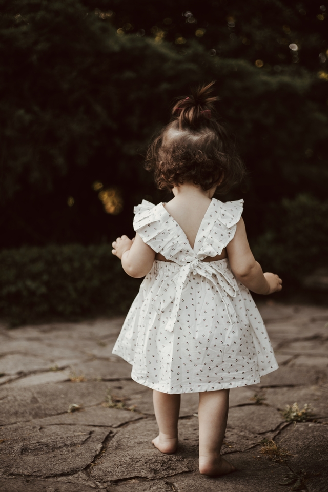 Vestido para nena de Donora de puro algodon con flores