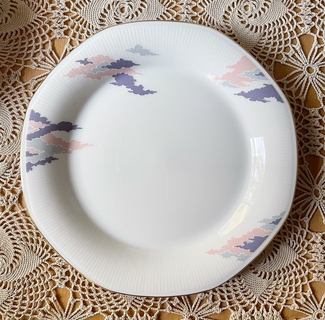Plato de porcelana Tsuji 26 5 cm. Antigua Carola