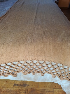 PIE DE CAMA / MANTA tejido en telar con hilo de puro algodón teñido con tintes naturales - Ecolighuen