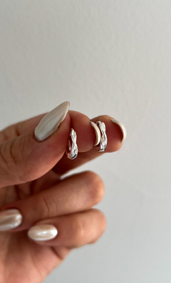 Argollas Mini Trenzaditas | Acero Blanco