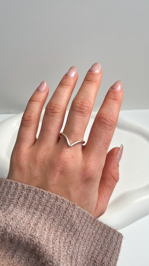 Anillo V Plata 925