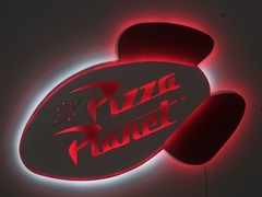 Pizza Planet Toy Story 50x40cm - comprar online