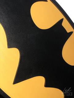 Cuadro Batman logo original mdf y pintura acrilica - tienda online