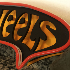 Cartel led logo / Hot Wheels / 70cm largo / neon rojo y luz amarilla en internet