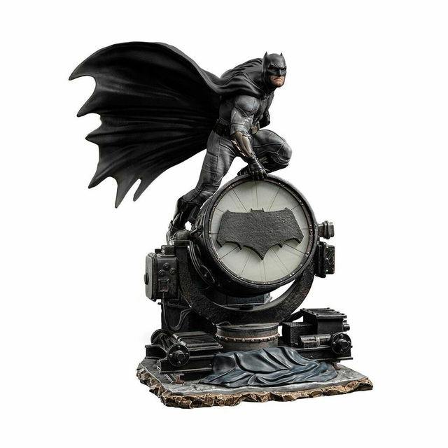 Batman on Batsignal Deluxe - 1/10 BDS Art Scale - Zack Snyder’s Justice League - Iron Studios - comprar online