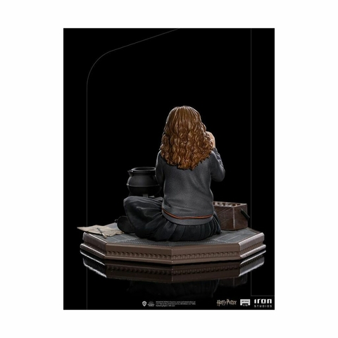 Hermione Granger Polyjuice (VERSÃO REGULAR) - 1/10 Art Scale - Harry Potter and the Chamber of Secrets - Iron Studios