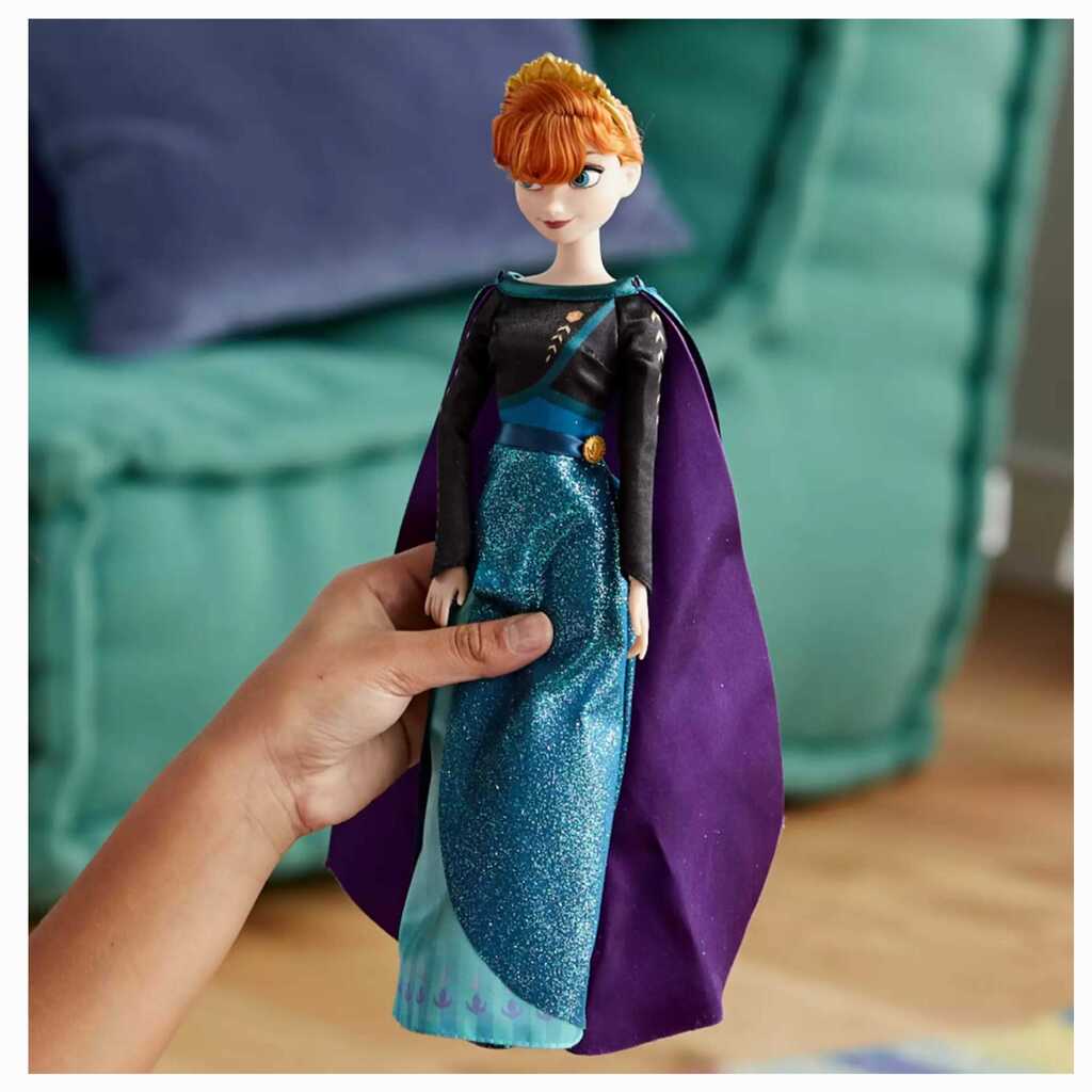 Boneca Frozen Anna Classica