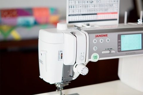 Janome Mc 6700P ELECTRONICA DIGITAL PROFESSIONAL - comprar online