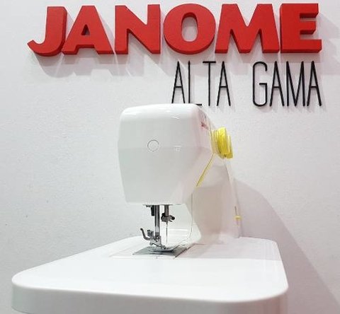 Janome 2032x 41 Funciones + Kit De Patchwork