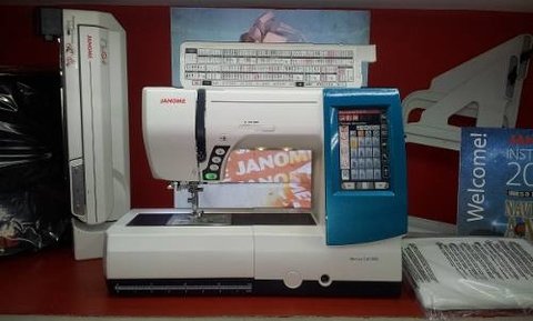 Janome Mc 9900 Bordadora & Costuras Deco New - comprar online