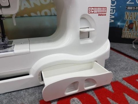 Janome Sewmini Deluxe 10 Puntos Especial 12años