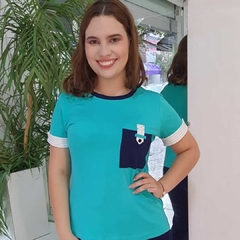 Blusa tricolor com bolsinho - comprar online