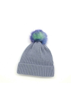 Gorro tejido pompón piel por Unidad