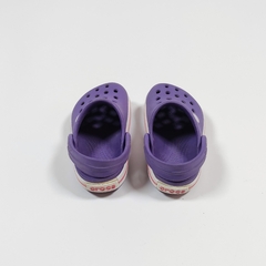 TALLE 4 C 5 ( SUELA 13 cm ) - GOMON VIOLETA BLANCO - CROCS en internet