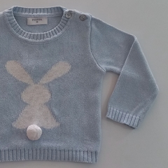 TALLE M (9/12 MESES) - SWEATER TEJIDO HILO CELESTE CONEJO POMPOM - PIOPPA - comprar online