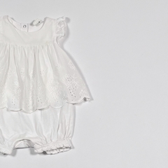 TALLE 0/3 MESES - ENTERITO CORTO BLANCO S/MANGA BRODERY - GAP - comprar online