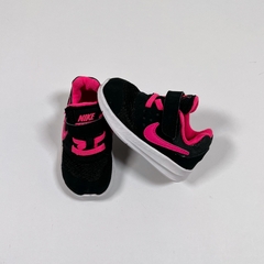 TALLE EUR 21 ( SUELA 14 CM ) - ZAPATILLAS DEPORTIVAS NEGRAS PIPA Y CORDONES ROSA FLUOR C/VELCRO - NIKE - comprar online