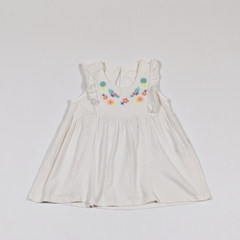 TALLE 2 - VESTIDO ALGODON S/MANGA BLANCO FLORES BORDADAS - CHEEKY