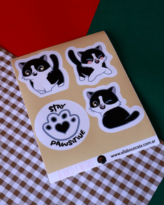 Plancha de Stickers: Gato Blanco y Negro