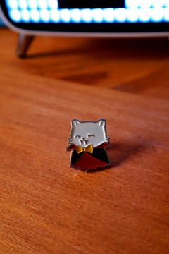 Pin Gato Vampiro