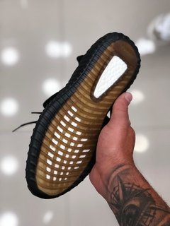 Yeezy Boost 350 na internet