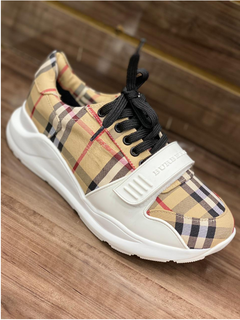 Burberry na internet