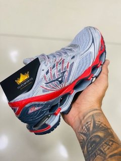 Mizuno Wave prophecy 8 na internet