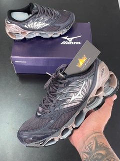 Mizuno Wave Prophecy 8 na internet