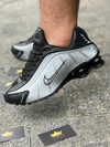 Nike Shox R4